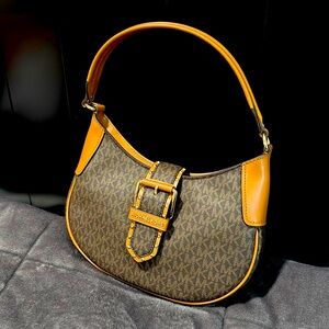 Michael Kors Brown and Tan Hobo Bag Never been Used